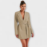 Blazer tip suknja s V izrezom