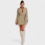 Blazer tip suknja s V izrezom