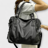 Lora. - Elegantna Hobo Torba za Ramena
